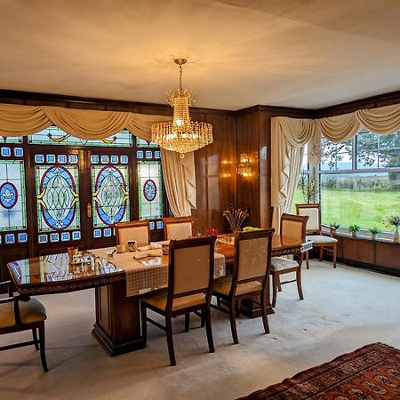 Finn Village - Loch Lomond Villa B&B - Black Room With Jacuzzi-Style Bath 글라스고 외부 사진