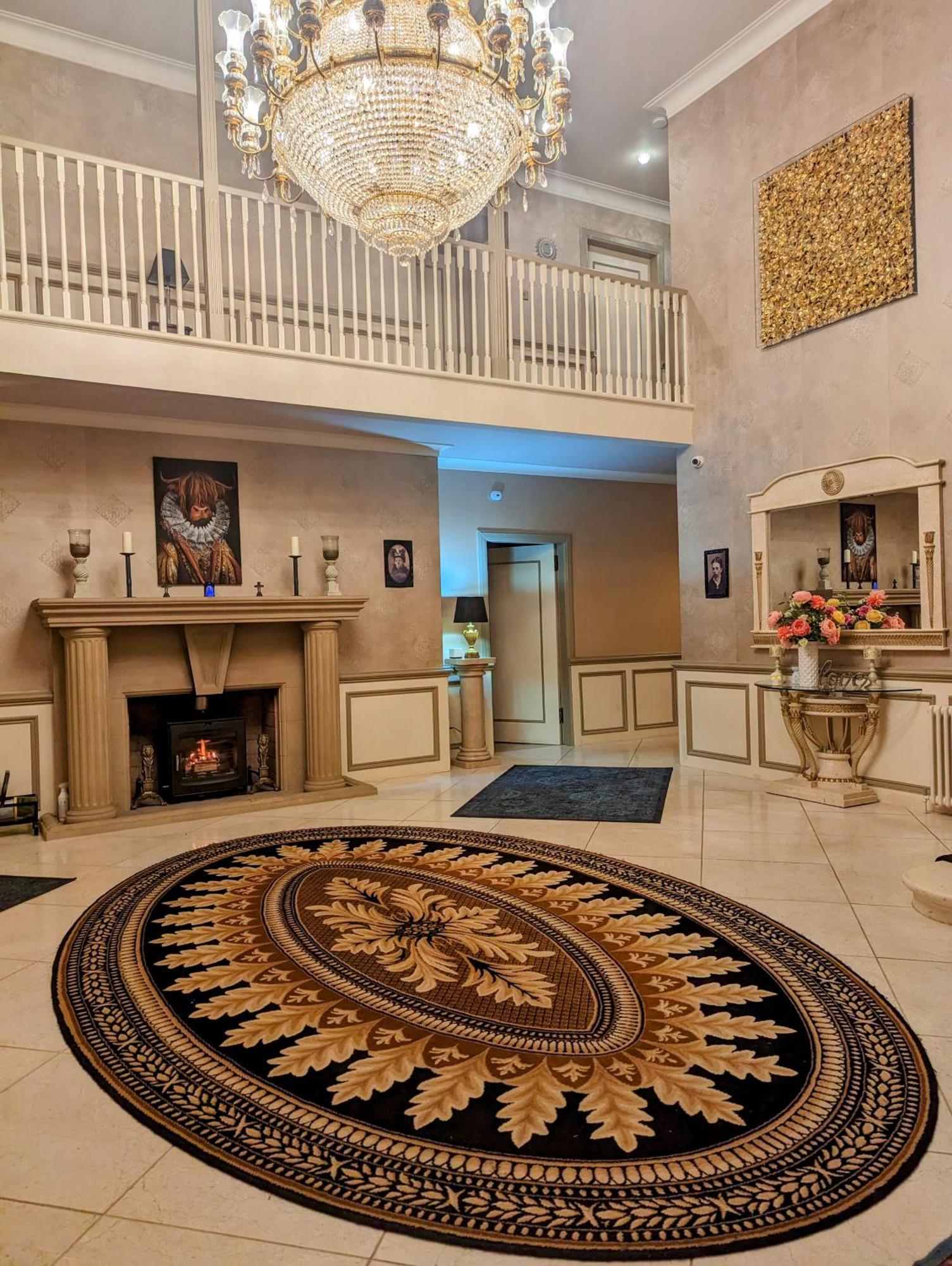Finn Village - Loch Lomond Villa B&B - Black Room With Jacuzzi-Style Bath 글라스고 외부 사진